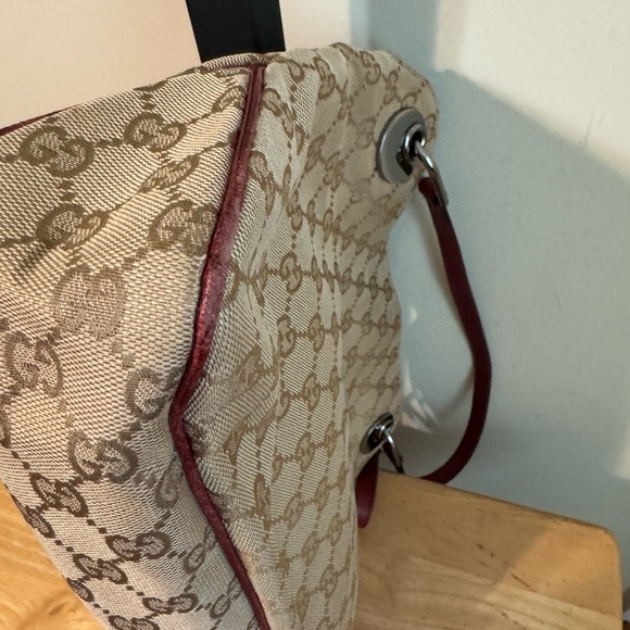 Gucci Eclipse Canvas Shoulder Bag - Picture 7 of 16